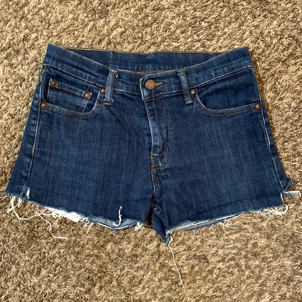 Levi’s shorts size 30